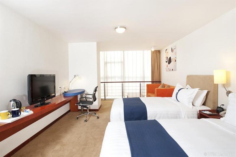 Holiday Inn Express Tianjin Airport By Ihg Bagian luar foto